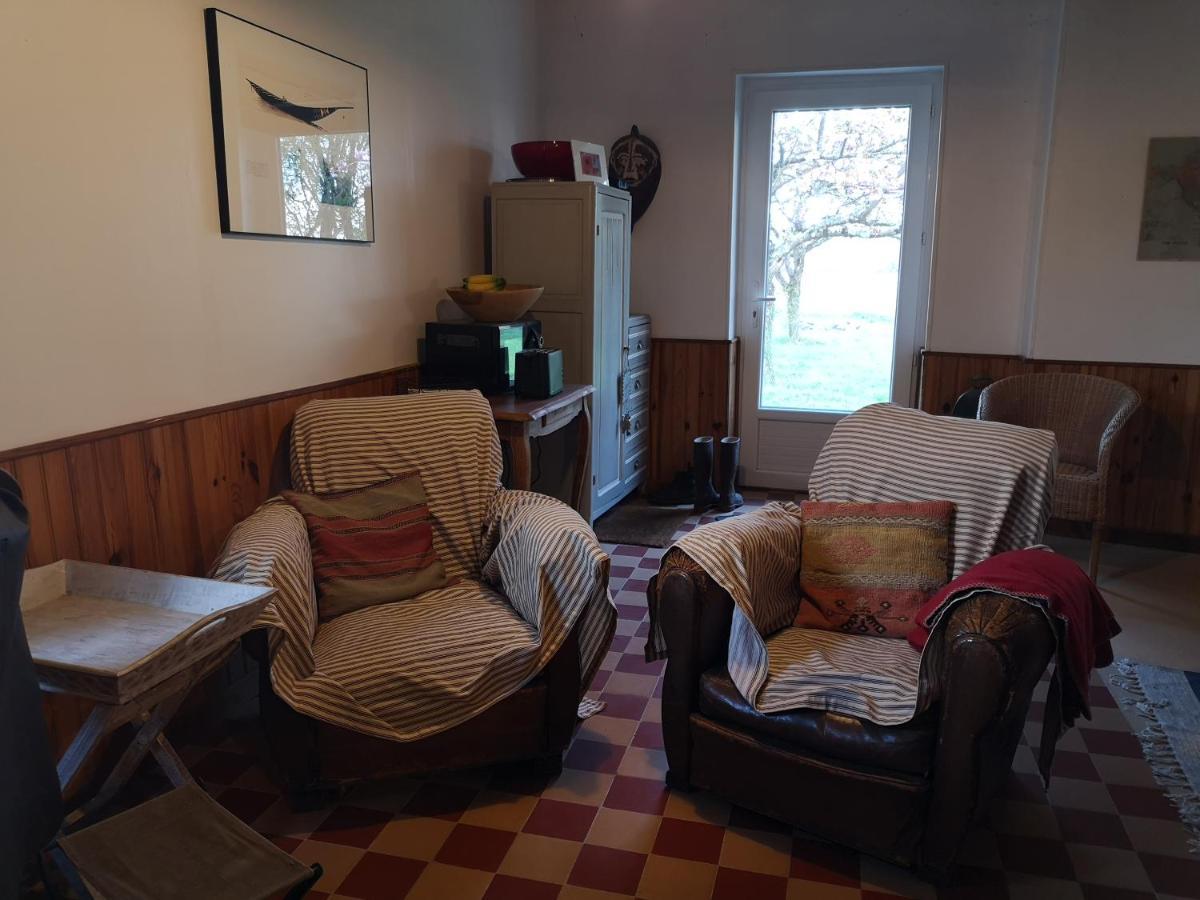 Le Gite Du Loir A Velo, Gite D'Etape, Backpacker Marçon 外观 照片