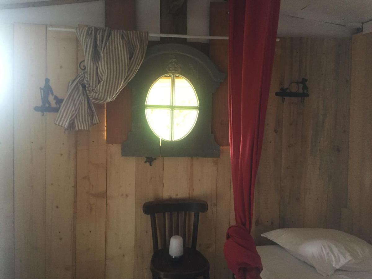 Le Gite Du Loir A Velo, Gite D'Etape, Backpacker Marçon 外观 照片